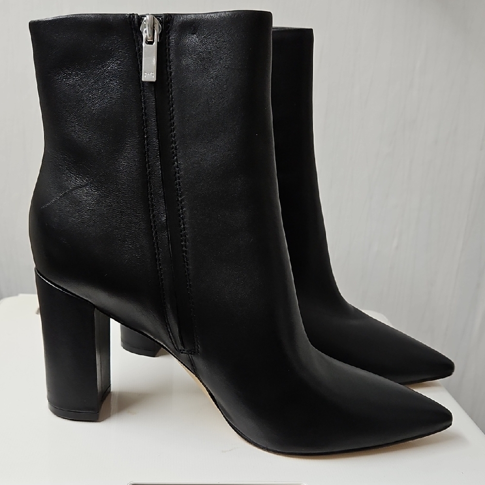 Marc Fisher Black Leather block Heeled Boots Sz 9.5